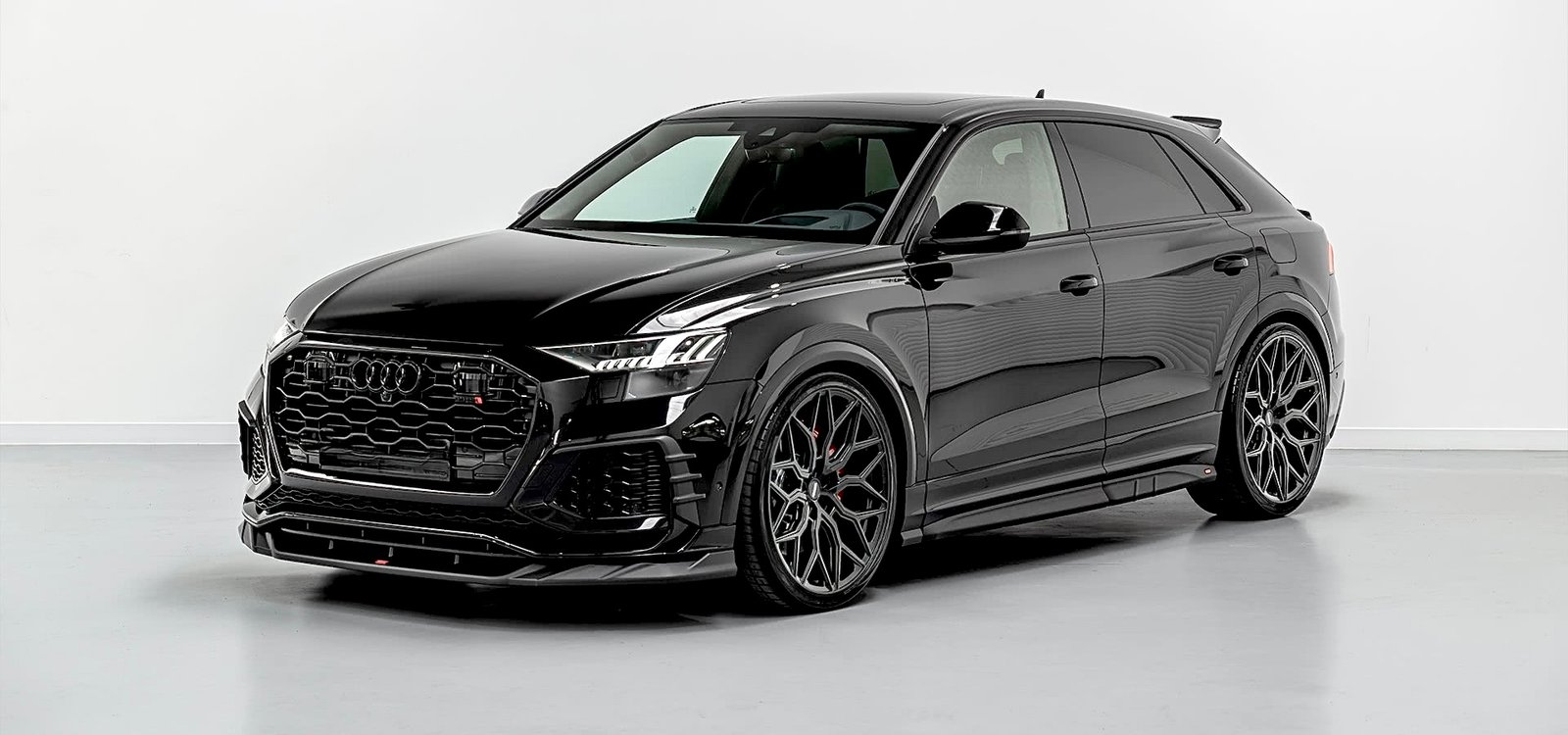 Audi RSQ8